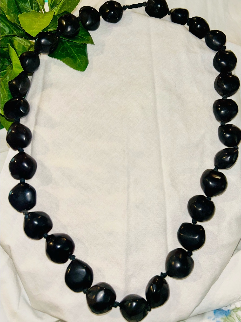 Vtg 1980s Authentic Black Kukui Nut Necklace Polished Hawaiian Lei Luau 32"